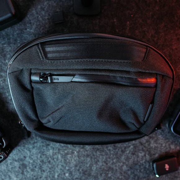 ALPAKA Bravo Waist Pack – Black – Authentic – Excellent Condition - Picture 4 of 8